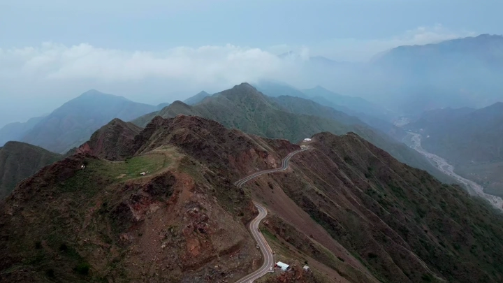 جبال القهر في جازان من الأعلى، تصوير درون.