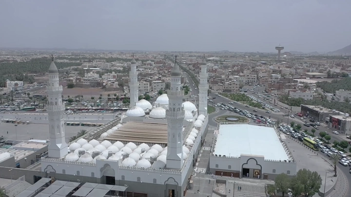 Quba Mosque in Medina, daytime aerial shot.