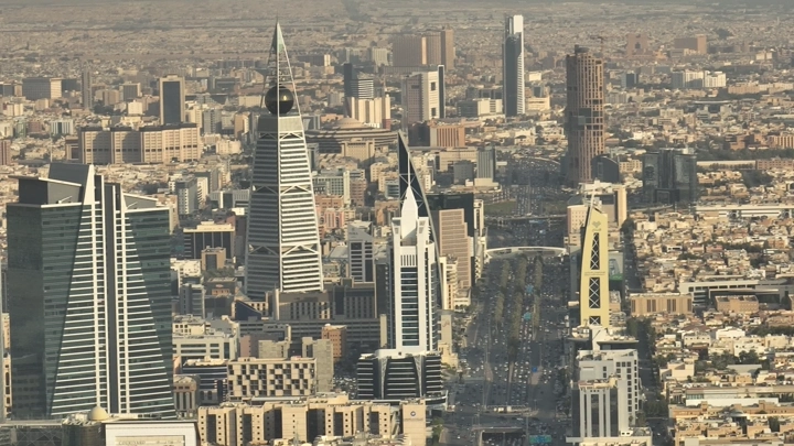 أبراج الرياض في النهار، لقطة جوية.