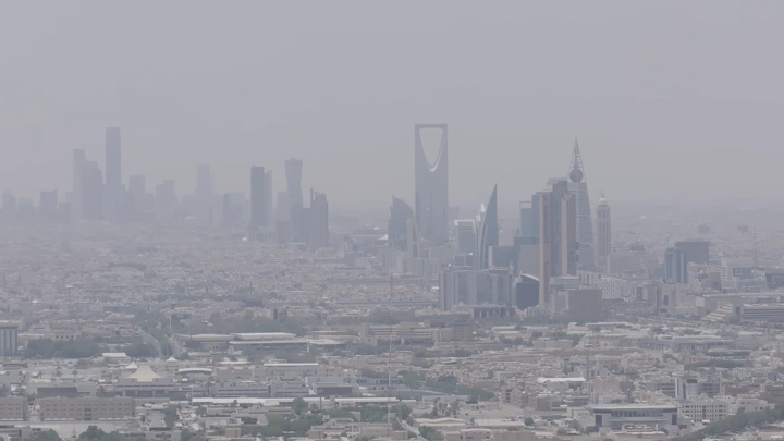 أبراج الرياض في النهار، لقطة جوية.