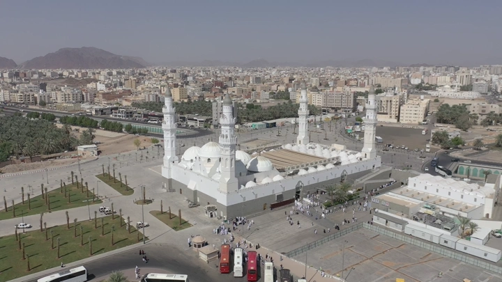 Quba Mosque in Medina, daytime aerial shot.