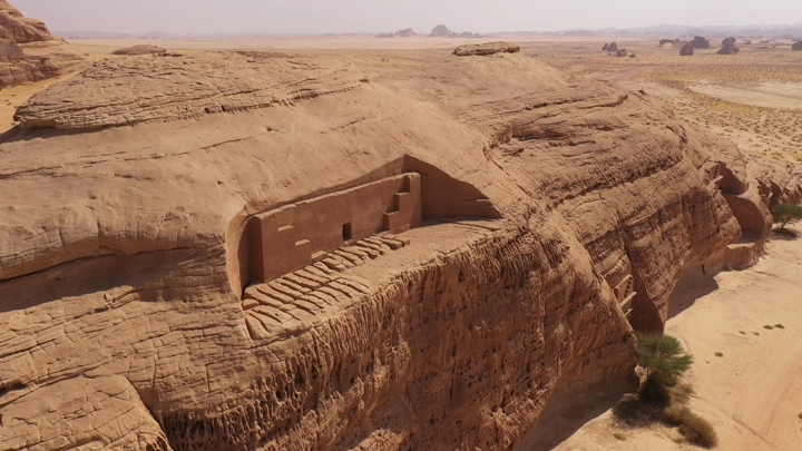 مدائن صالح في العلا، تصوير درون من الأعلى.