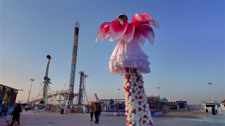 مهرجان الزهور والحدائق في ينبع الصناعية، تصوير نهاري.