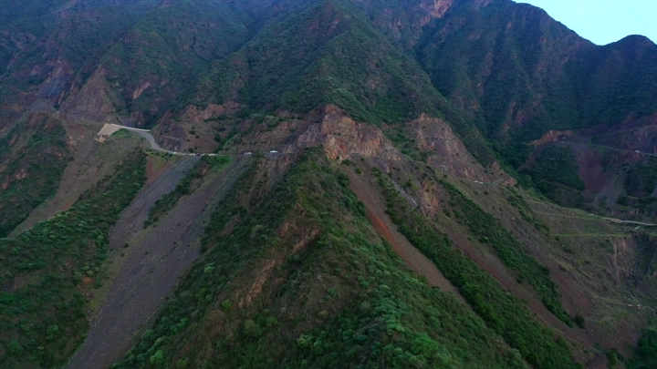 جبال ميل قيس في رجال المع، لقطة جوية.