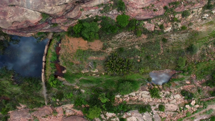 منظر علوي لوادي الحبلة في عسير، لقطة جوية.