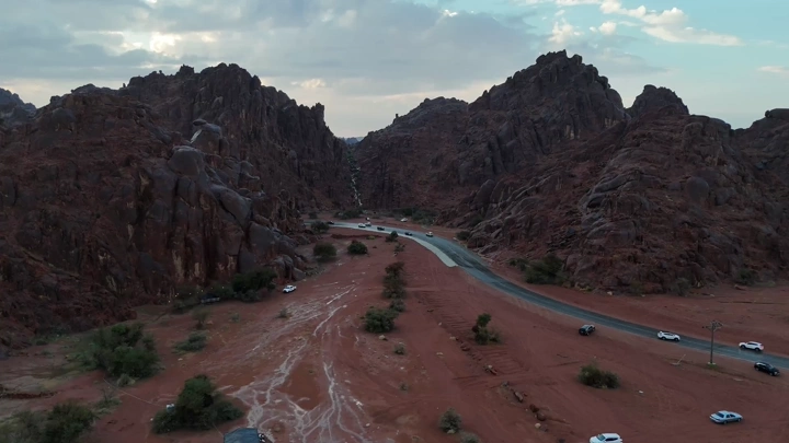 توارن منطقة حائل أثناء المطر، لقطة جوية.