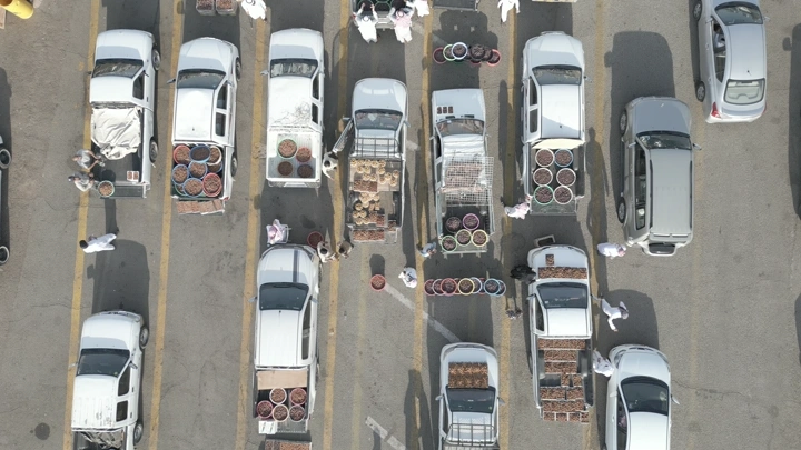 حراج سوق التمور بحائل 2023، لقطة جوية.