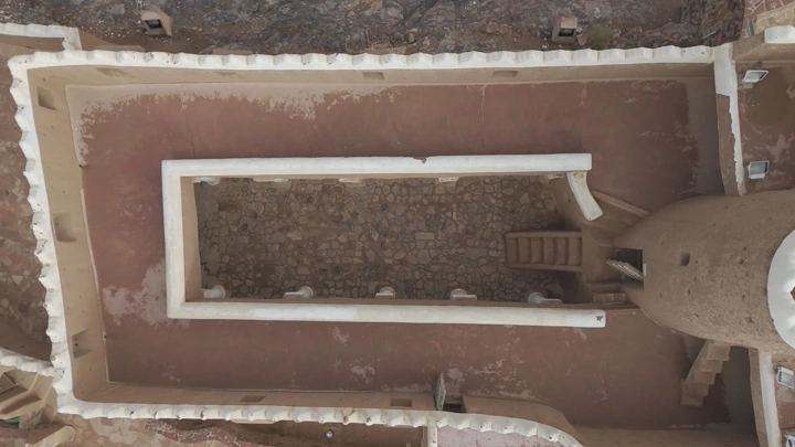 منظر علوي لقلعة أعيرف في حائل، لقطة جوية.