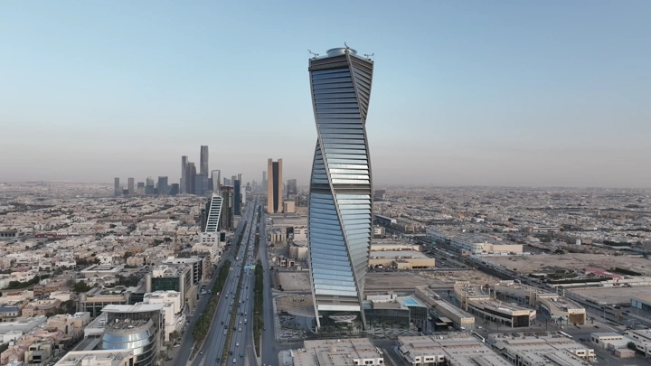 برج المجدول في الرياض، لقطة جوية نهارية.