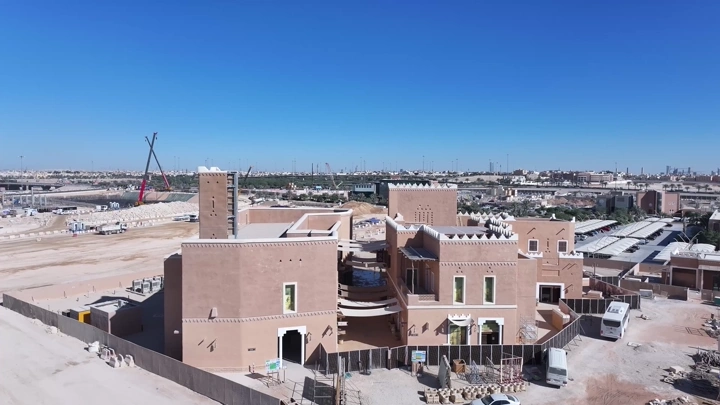 مبنى تقليدي في الدرعية بالرياض، لقطة جوية.