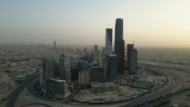 ناطحات سحاب في المركز المالي بالرياض، لقطة جوية.