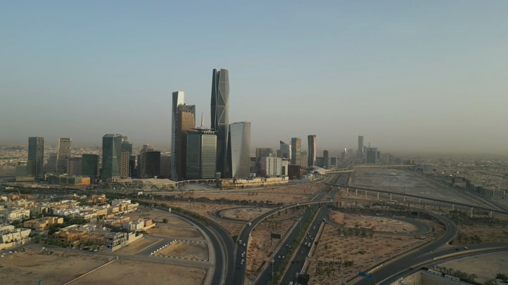 ناطحات سحاب في المركز المالي بالرياض، لقطة جوية.