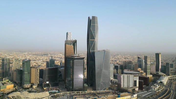 ناطحات سحاب في المركز المالي بالرياض، لقطة جوية.