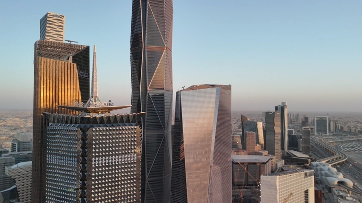 ناطحات سحاب في المركز المالي بالرياض، لقطة جوية.