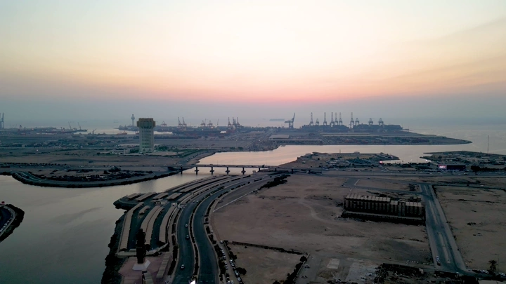 ميناء جدة الإسلامي عند الغروب، لقطة جوية.