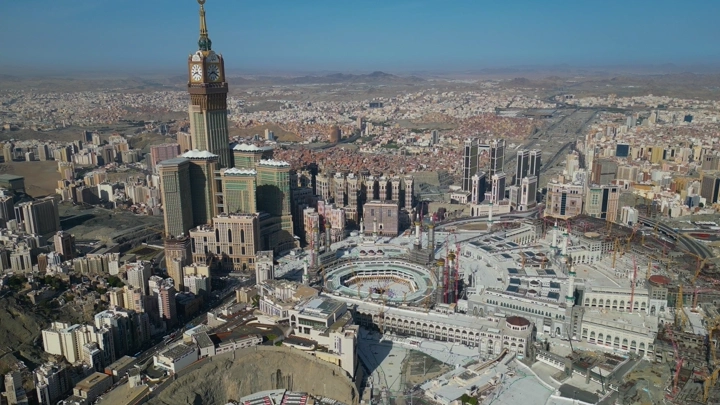 الحرم المكي في مكة المكرمة، لقطة جوية.