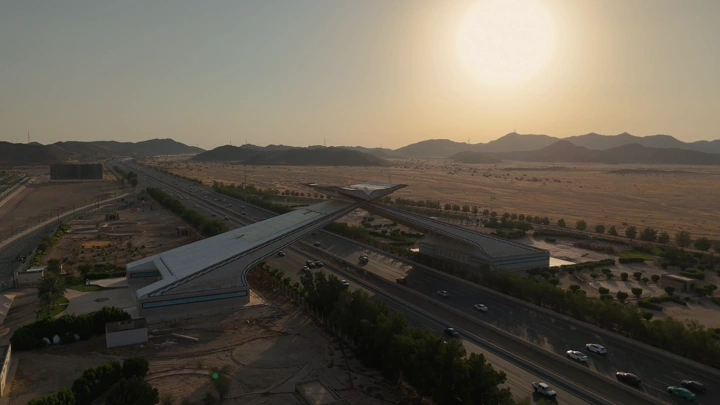 بوابة مكة المكرمة عند الغروب، لقطة جوية.