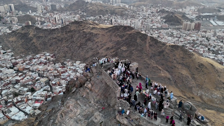 Hira Cave in Mecca, daytime aerial shot.