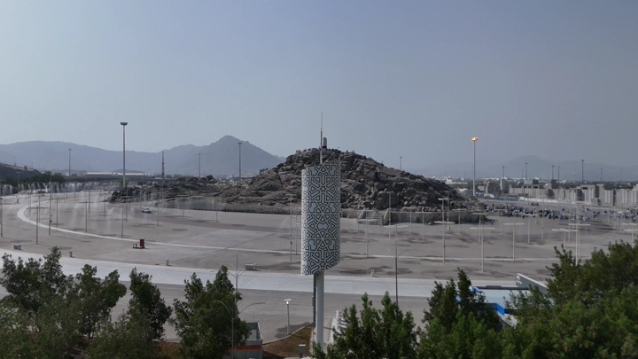 جبل عرفات في مكة المكرمة، لقطة جوية .