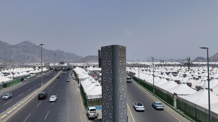 خيام مشعر منى في مكة المكرمة، لقطة جوية.