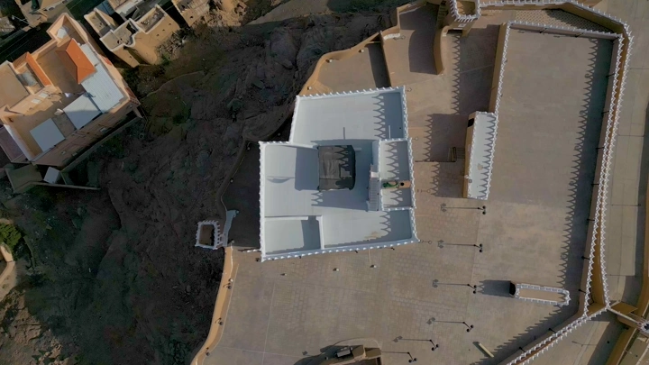 قصر العان التاريخي في نجران، لقطة جوية نهارية.