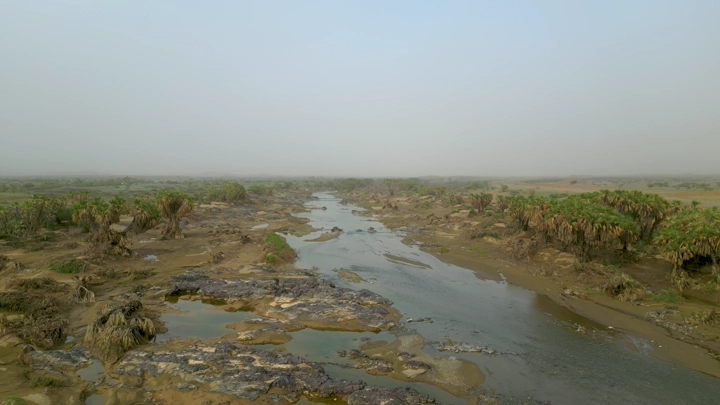 سيل في جيزان بعد المطر، لقطة جوية.
