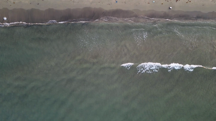 شاطئ البحر الأحمر في الشقيق، لقطة جوية.