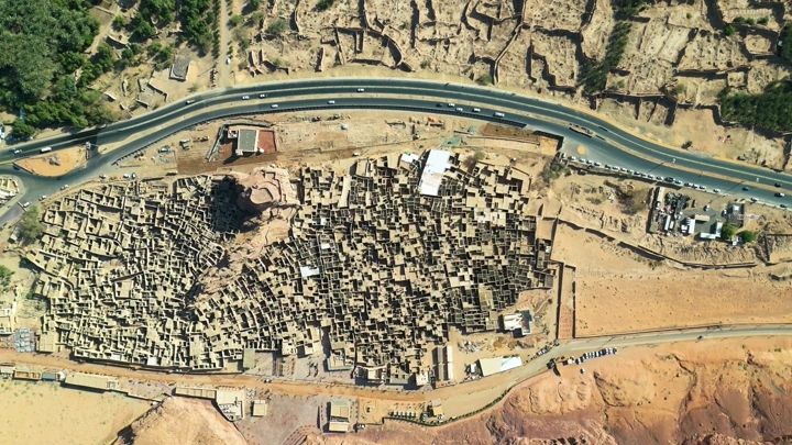 قلعة الحجر في مدائن صالح بالعلا، تصوير جوي.