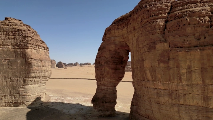 جبل الفيل في العلا، تصوير درون نهاري.