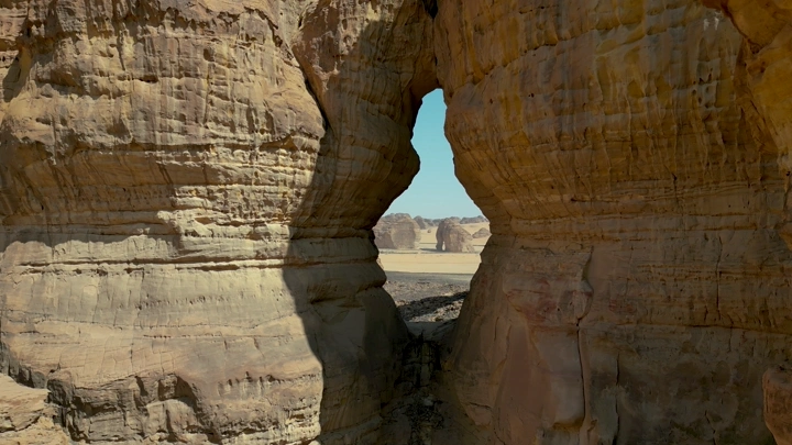 تكوين صخري في العلا، لقطة درون.