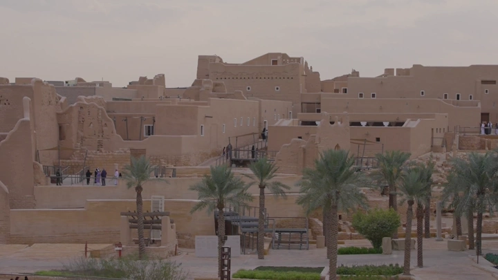 منتزه البجيري في الدرعية بالرياض، لقطة نهارية واسعة.