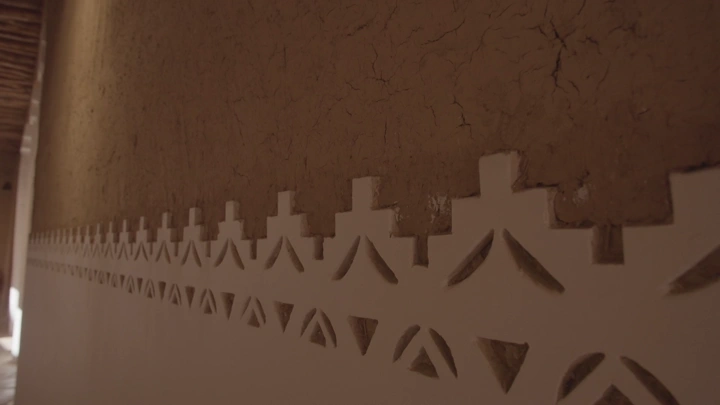 زخارف جدارية في قصر المصمك بالرياض، لقطة مقربة.