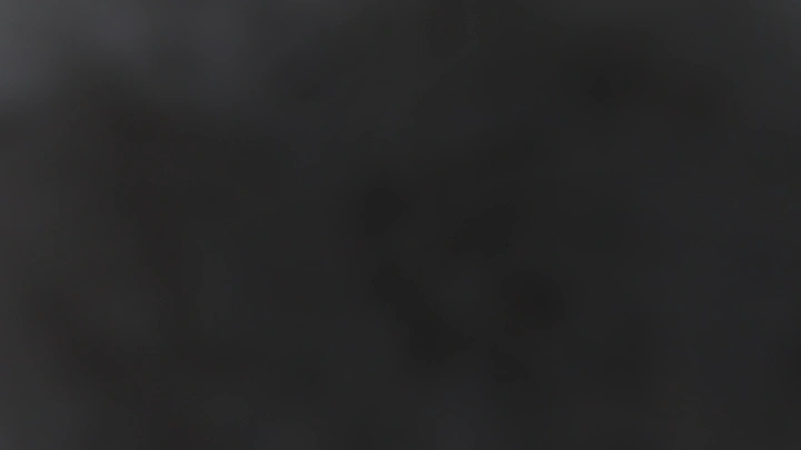 اعمال بناء وصيانة، لقطة واسعة