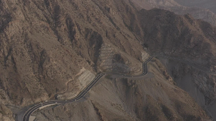 طريق الهدا المتعرج في الطائف، لقطة جوية.
