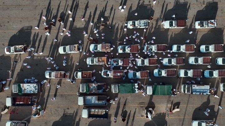 مهرجان سوق التمر ببريدة في القصيم لقطة من الأعلى، تصوير جوي.