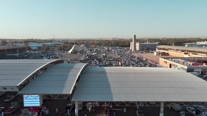 مدينة التمور ببريدة في القصيم، لقطة جوية.