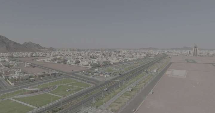 منظر جوي لحديقة الفجر في حائل خلال النهار.