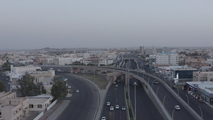 طريق الملك سعود في حائل، لقطة درون من الأعلى.