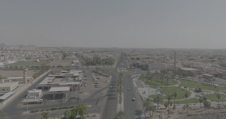 دوار الدلال في حائل، تصوير جوي نهاري.