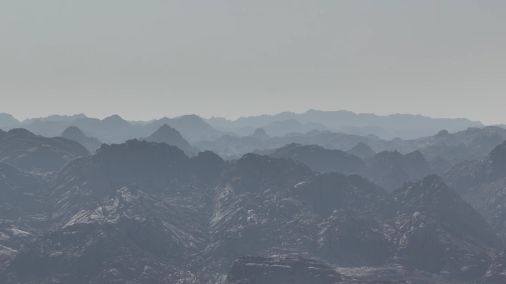 جبال حائل في الأفق، لقطة بانورامية.