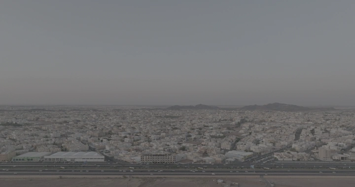 مدينة حائل من الأعلى عند الغروب، لقطة جوية.