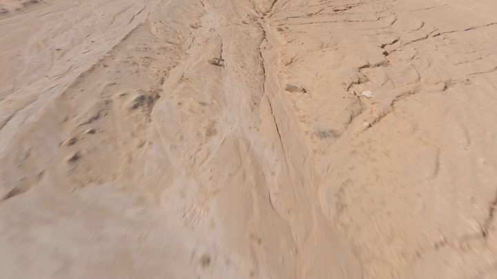 تضاريس جبلية في حائل، لقطة جوية من الأعلى.