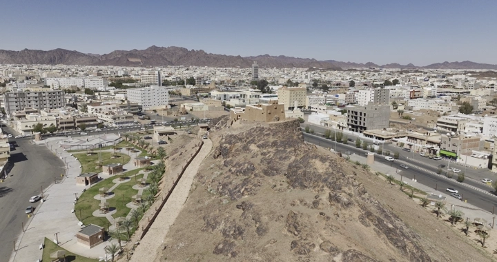 قلعة عيرف في حائل، منظر جوي نهاري.