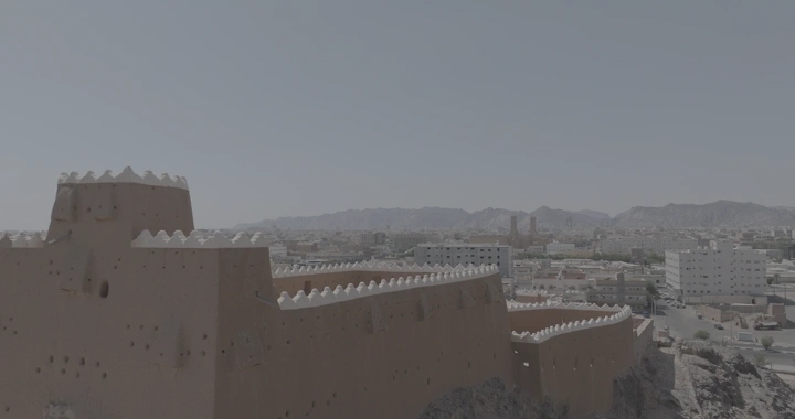 قلعة عيرف في حائل، لقطة جوية نهارية.