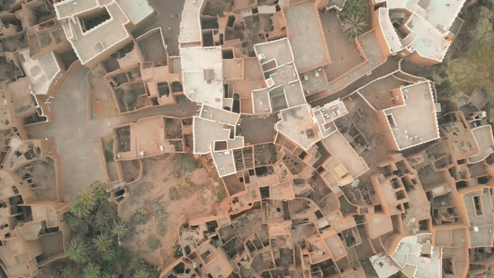 لقطة جوية لقرية أشيقر التاريخية بالرياض، تصوير درون.