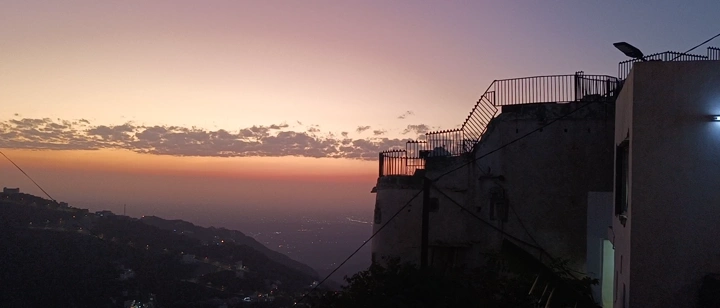 غروب ساحر من جبال فيفاء بجازان، لقطة بانورامية.