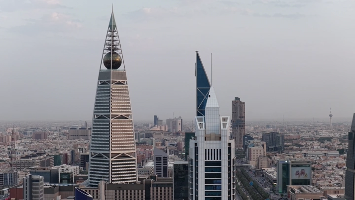 أبراج الرياض في النهار، تصوير درون.