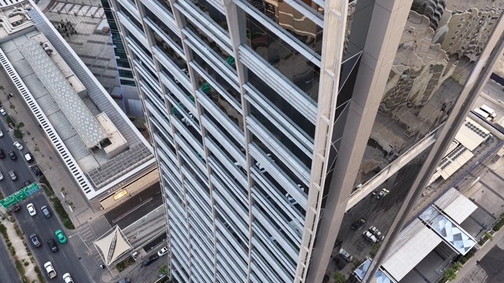 أبراج شاهقة في الرياض، تصوير درون من الأعلى.