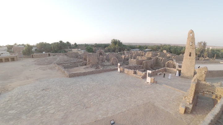 قلعة مارد الأثرية بمدينة دومة الجندل بمنطقة الجوف، لقطة FPV.