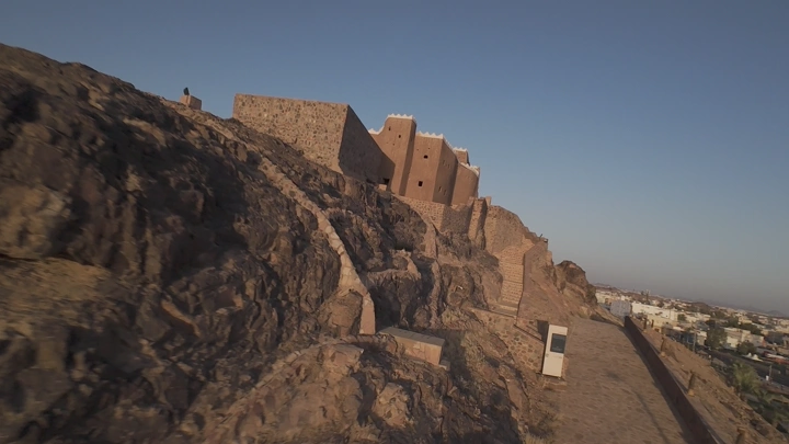 قلعة أعيرف في حائل، لقطة FPV.